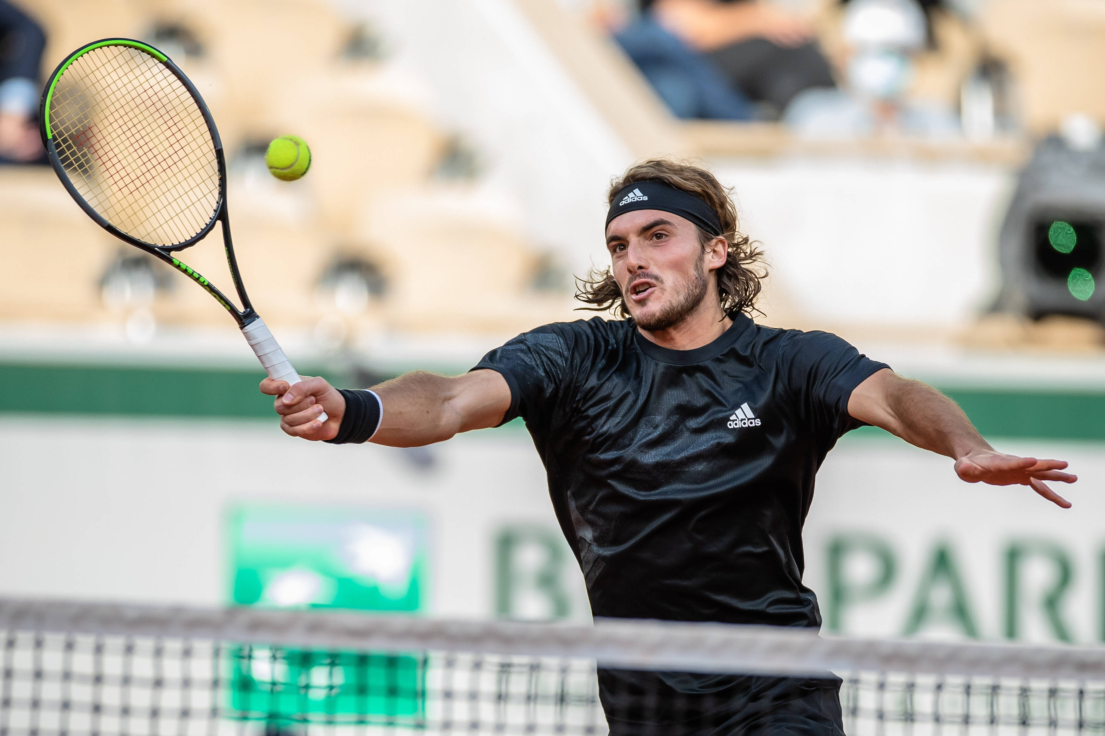 米兰-欧洲网球队鏖战法国网球队,西西帕斯高光表现的简单介绍