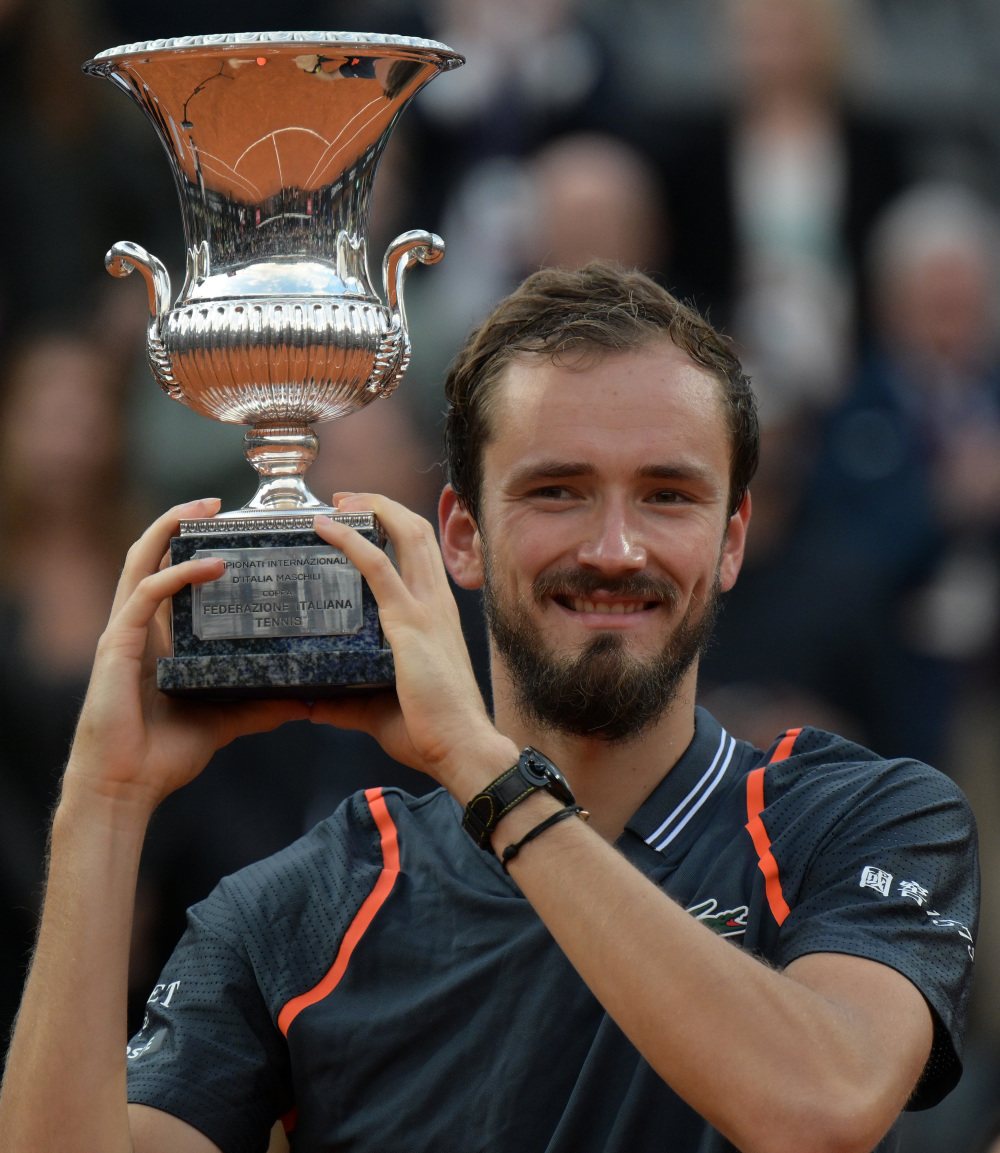 米兰-关于美国网球队碾压世界网球队,梅德韦杰夫绝境逆转的信息