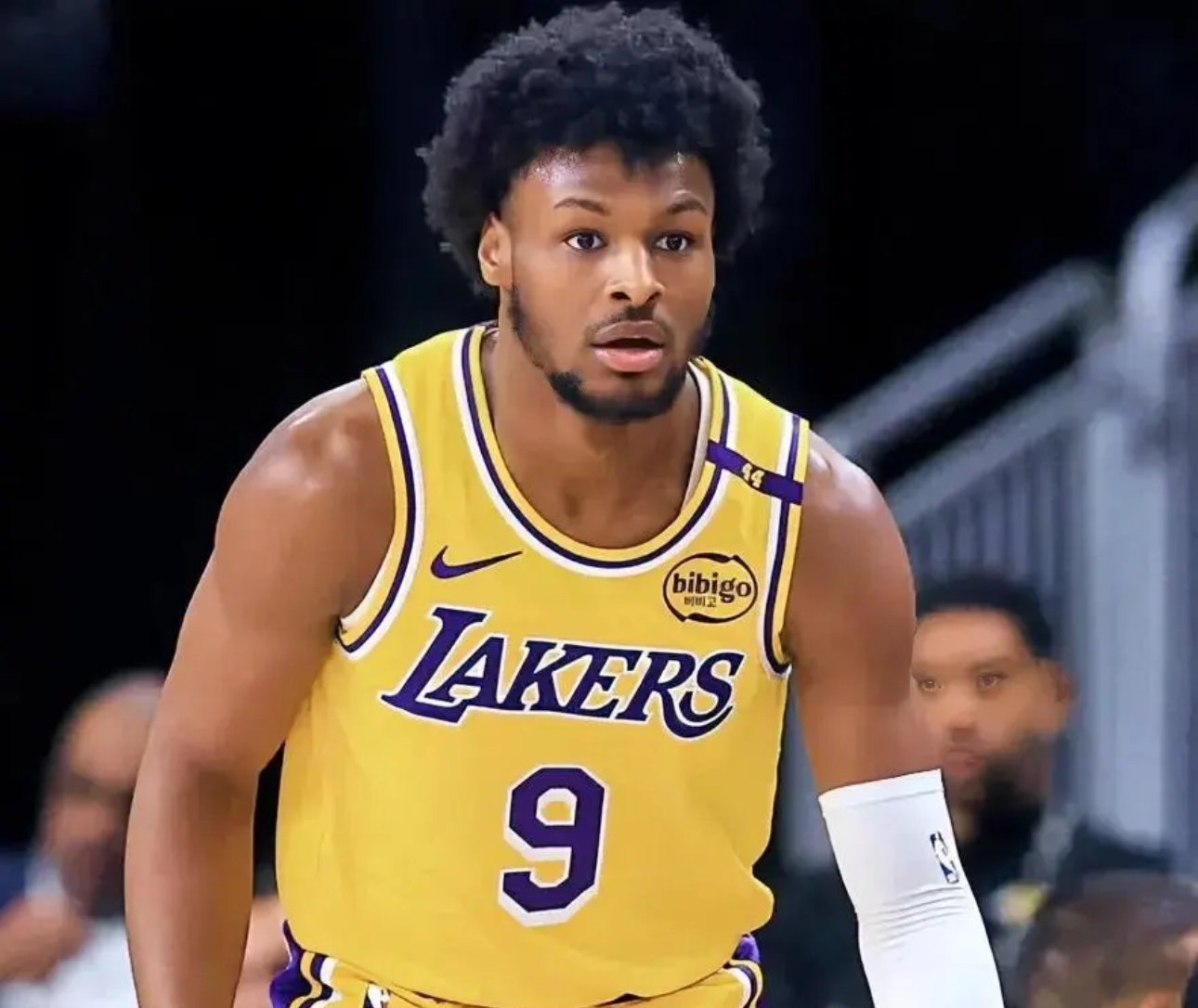 湖人B队血洗雄鹿，乔治一己之力扛起全队的简单介绍