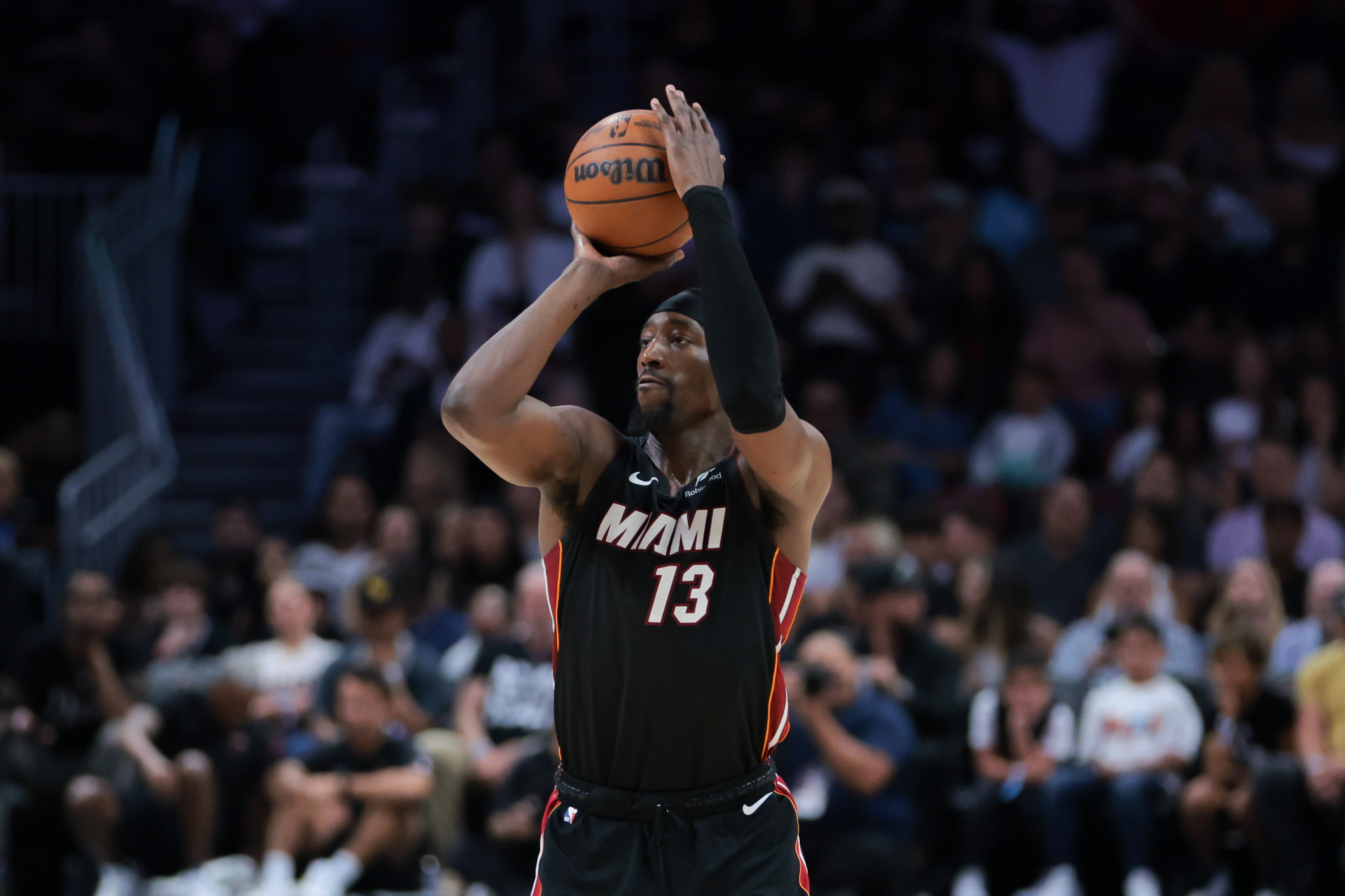 墨西哥男篮碾压菲律宾男篮，阿德巴约三分雨点燃全场