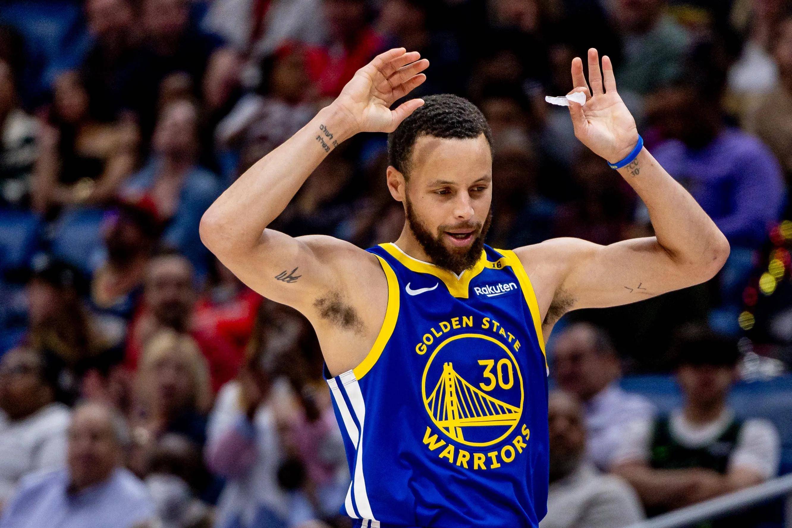 米兰体育网页版-勇士大胜灰熊,库里领衔命中三分球数量飚升的简单介绍