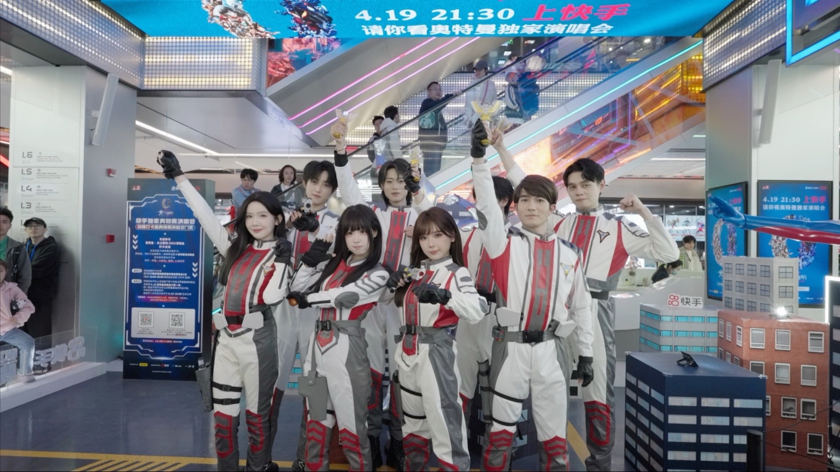 米兰体育官网-获胜球队举行胜利巡游,市民纷纷前来观摩的简单介绍