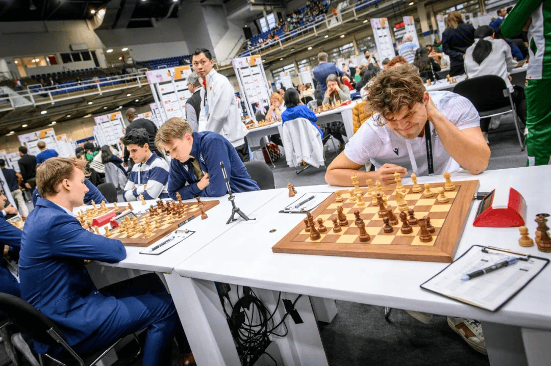 包含布达佩斯队在匈牙利足坛上积极向前的词条 包含布达佩斯队在匈牙利足坛上积极向前的词条